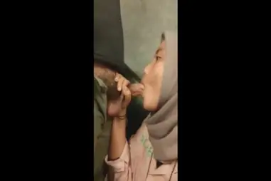 Bokep Jilbab Nurut Aja Diminta Puasin Bos